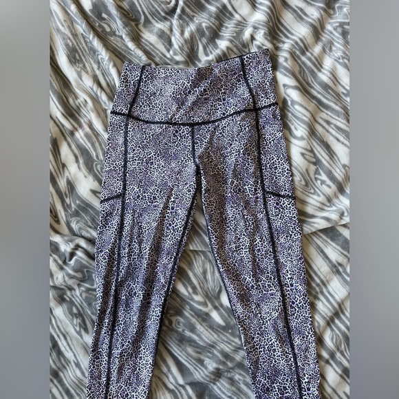 Victorias Secret Leggings - Picture 2 of 2